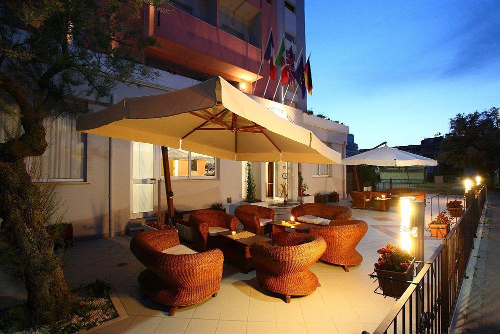Gfh - Hotel Sole Resort & Spa Marotta Dış mekan fotoğraf