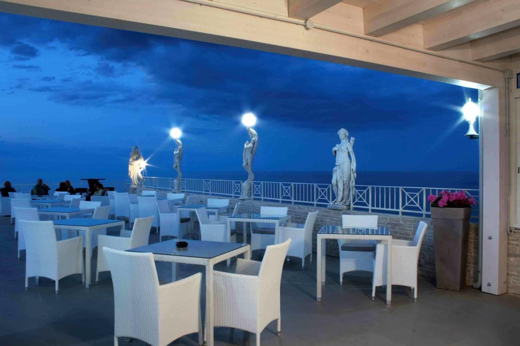 Gfh - Hotel Sole Resort & Spa Marotta Dış mekan fotoğraf